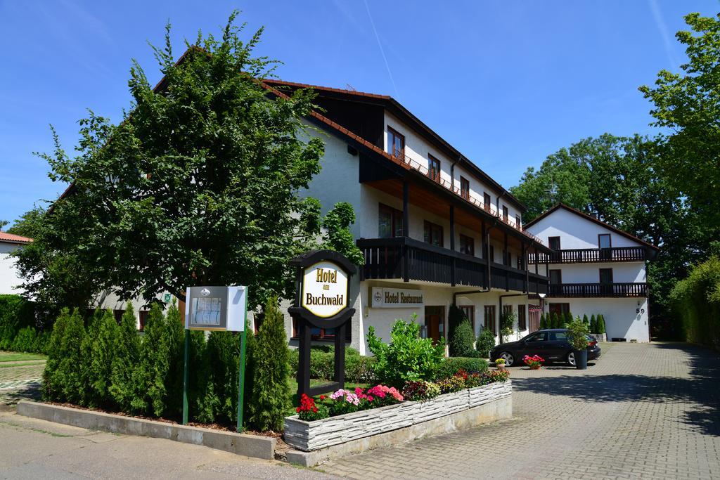 Hotel Am Buchwald Esslingen am Neckar Екстериор снимка