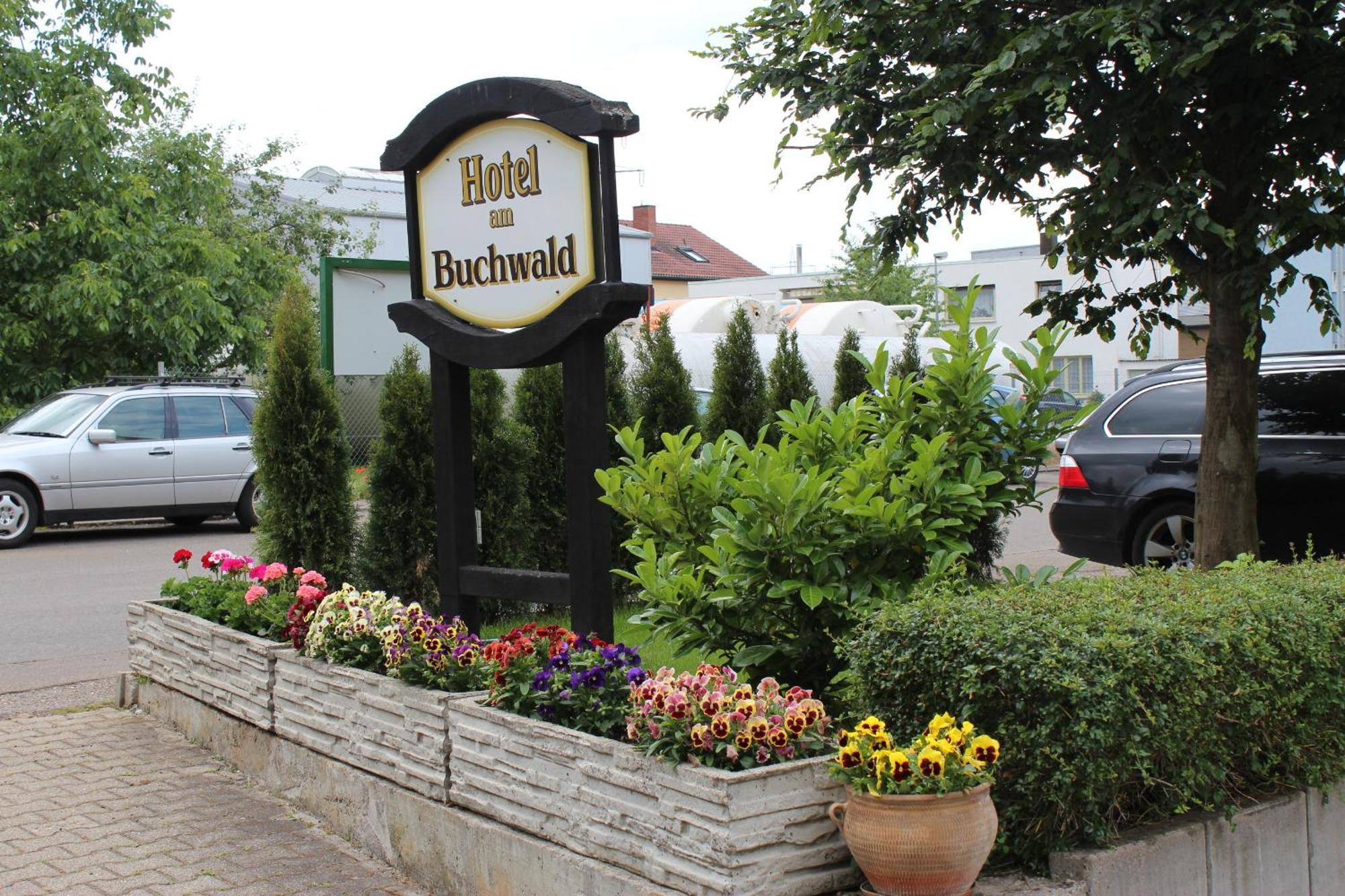 Hotel Am Buchwald Esslingen am Neckar Екстериор снимка